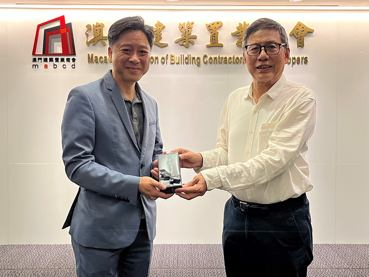 231771818341840841.jpg S1.致送紀念品.jpg